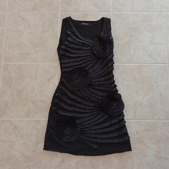 NWOT Black Sheath Dress with Ruffle Detail - Picture 2 of 2